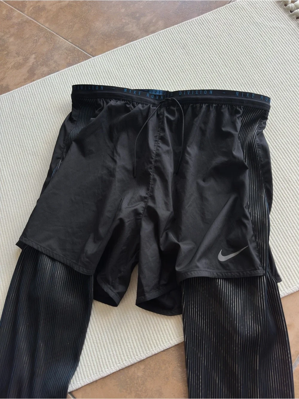 Nike Run Division Hybrid Black/Navy 2-in-1 Running Tights & Shorts
